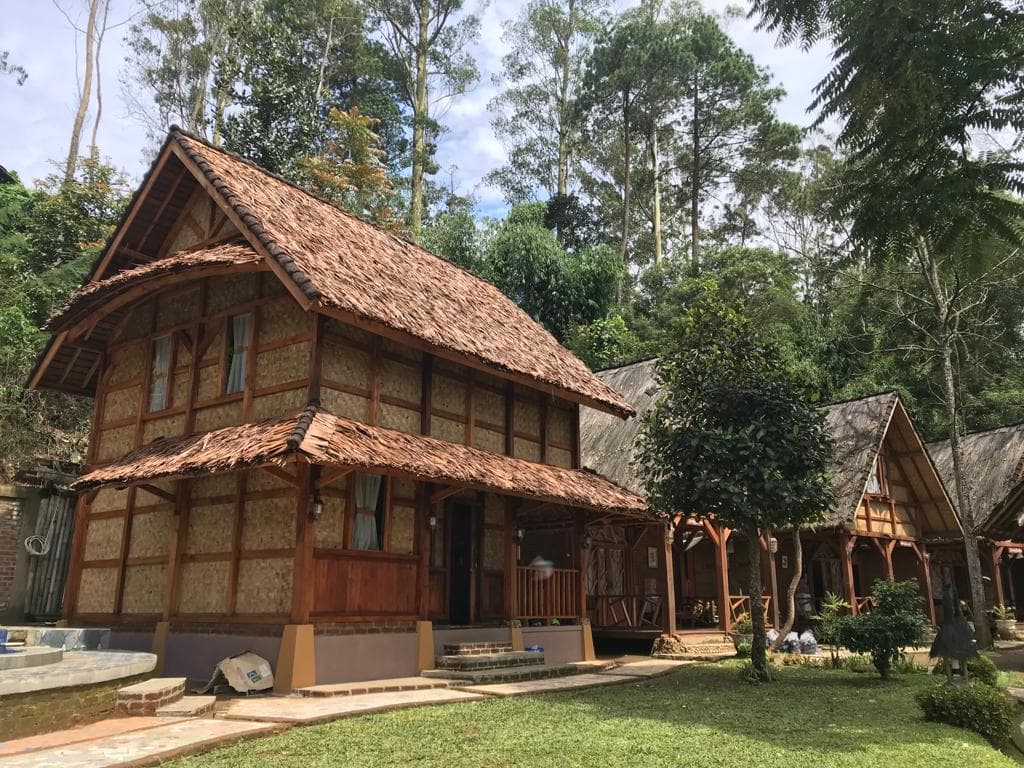 Saung Cinta
